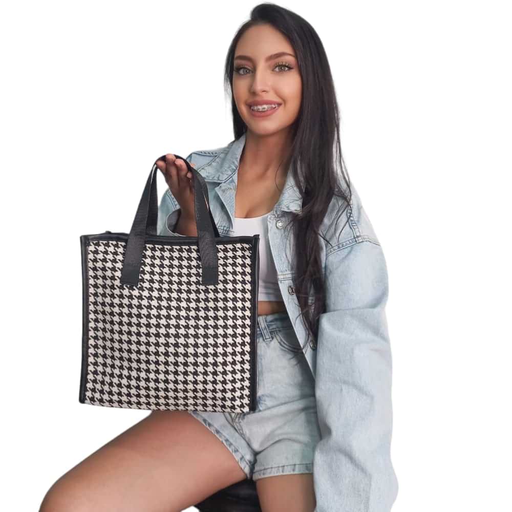 Womens Black and White Checkered Pattern Tote Bag