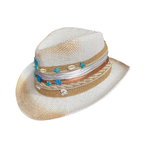 Blue stones beach hat